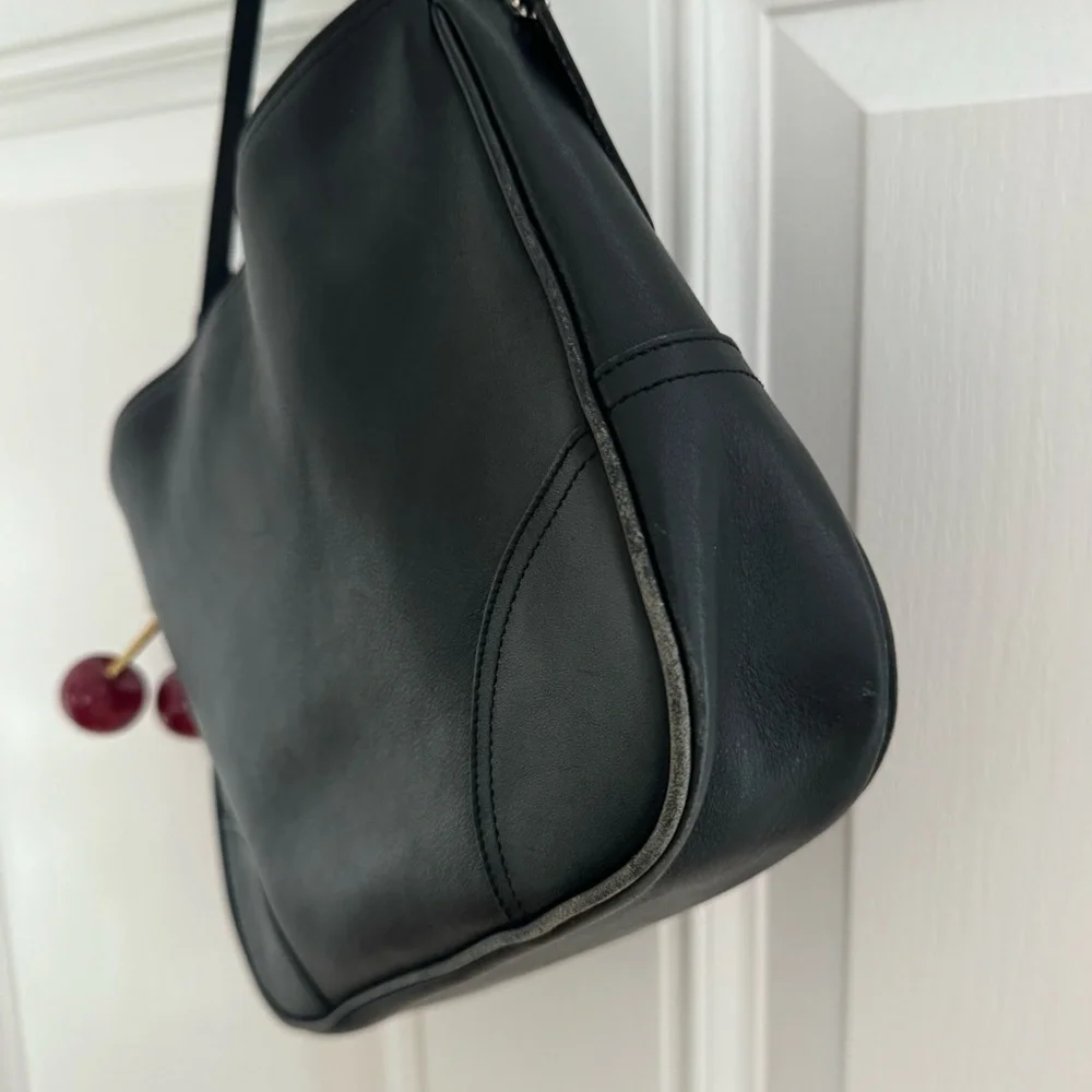Coach | vintage | butter leather | 8148 shoulder bag purse